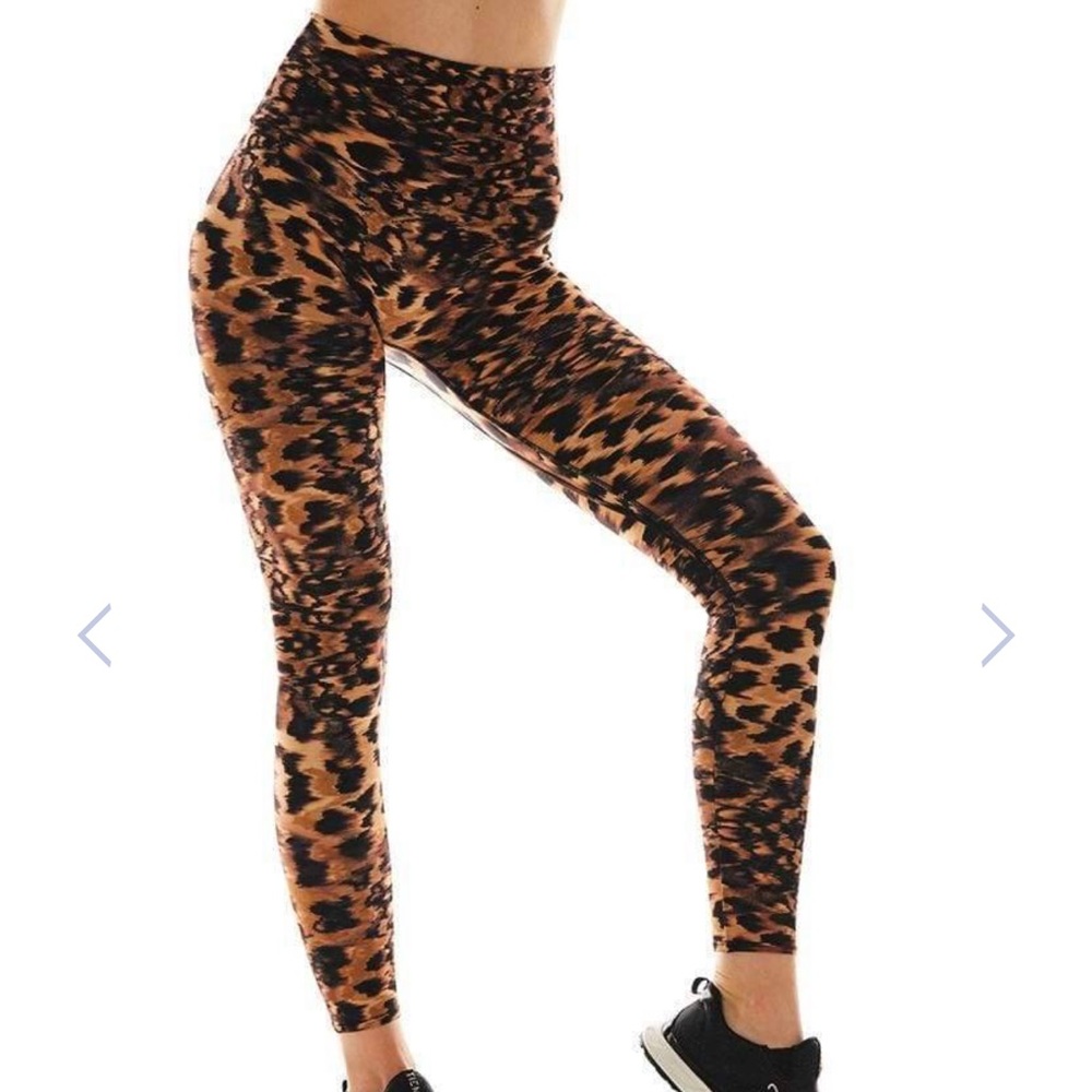 New condition k deer Chita leggings  Xs